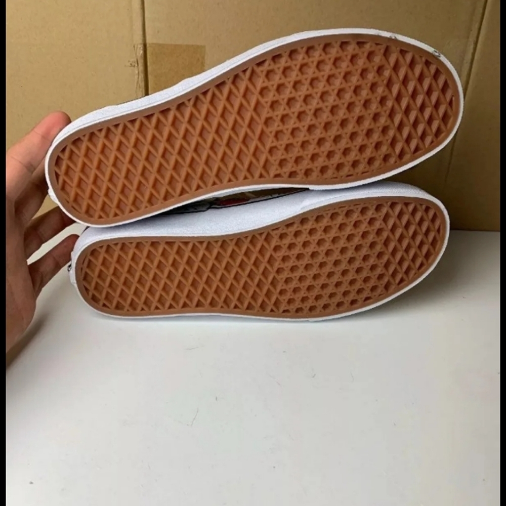 Disney mickey mouse goofy donald duck vans shoes - Picture 3 of 3